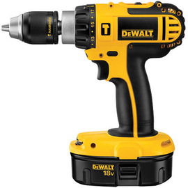 DEWALT® 18 Volt 500 - 1700 rpm Hammer Drill Kit