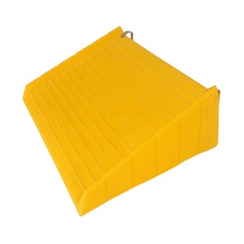 UltraTech 24" X 32" X 5 3/4" Ultra-Loading Yellow Polyethylene Ramp