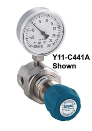 Airgas® Model C441A660 Stainless Steel High Purity Single Stage Line Regulator With 1/4" FNPT Connection And Threadless Seat